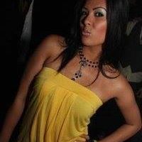 Lucy Downing Photo 8