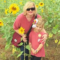 Jennifer Garrett Photo 42