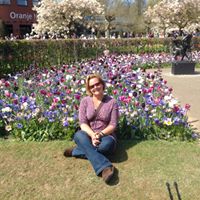 Helen Harding Photo 35