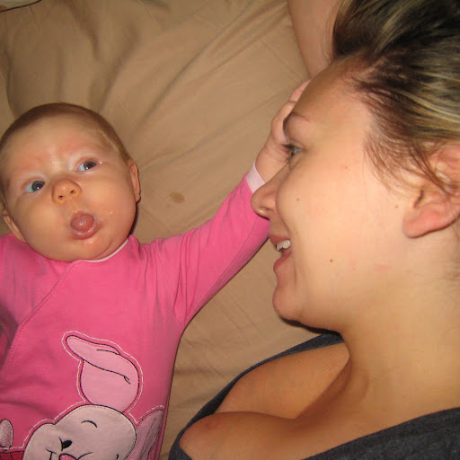 Samantha Moeller Photo 6