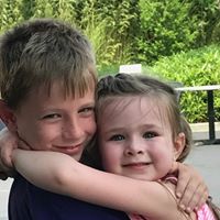 Suzanne Gregory Photo 10