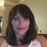 Amy Squires Photo 40