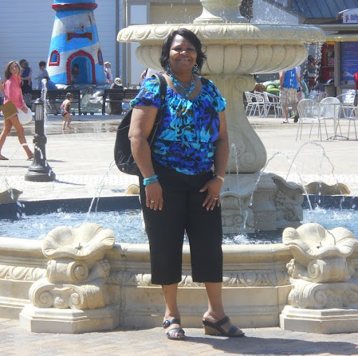 Carolyn Murry Photo 2