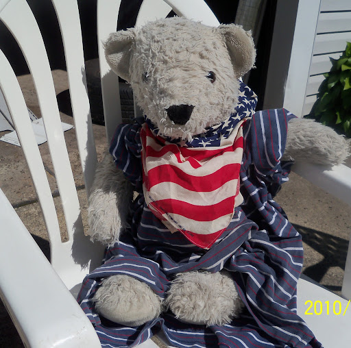 Cindy Bear Photo 8