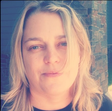 Kirsten Ferguson Photo 14