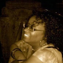 Lisa Haynes Photo 40