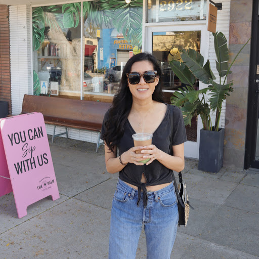 Justine Flores Photo 3