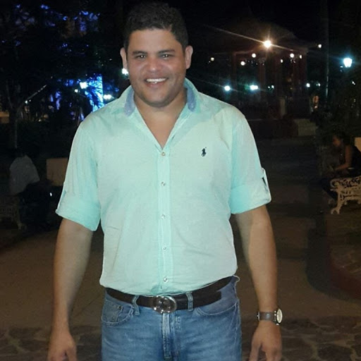 Manuel Reyes Photo 36