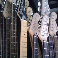 Jeff Benjamin Photo 17