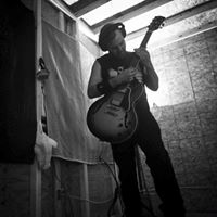 Adam Harris Photo 44