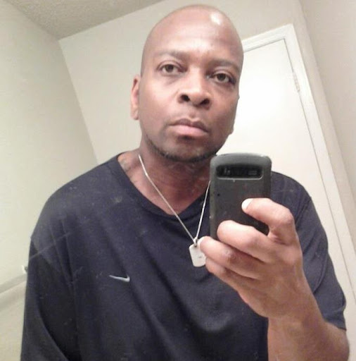 Robert Hogan Photo 51