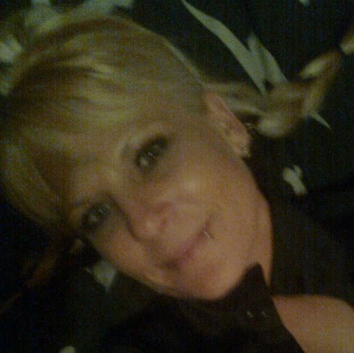 Tracey Devine Photo 17