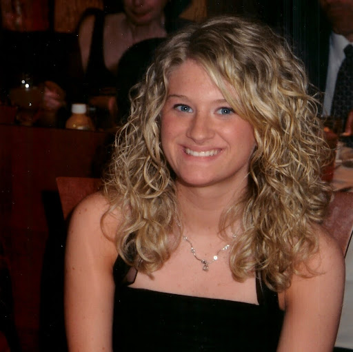 Kristen Schmidt Photo 20