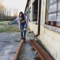 Michelle Kroll Photo 14
