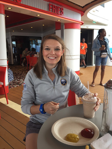 Danielle Walsh Photo 23