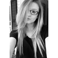 Victoria Richards Photo 22