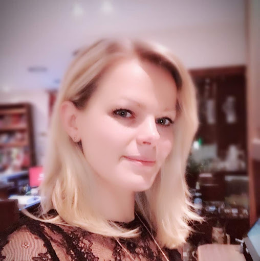 Christina Schulz Photo 20