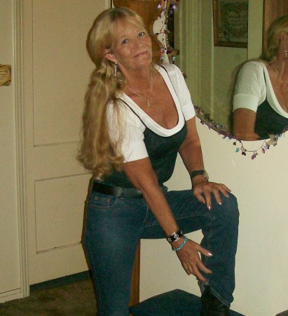 Vickie Cox Photo 26