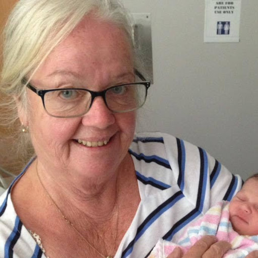 Pamela English Photo 27