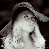 Kristen Freeman Photo 28