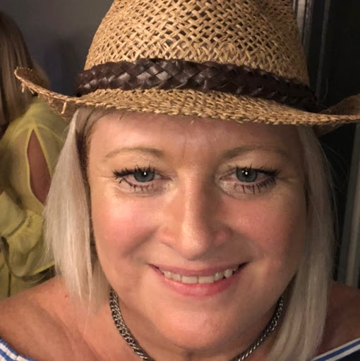 Sarah Adkins Photo 40