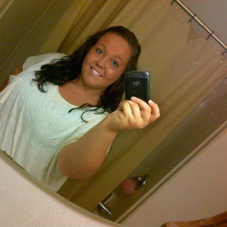 Stephanie Broad Photo 3