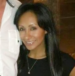 Angela Hood Photo 12