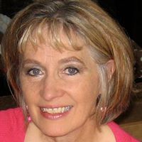 Elaine Carr Photo 19