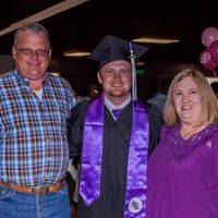 Lori Holmes Photo 7