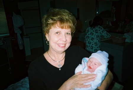 Cindy Bates Photo 26