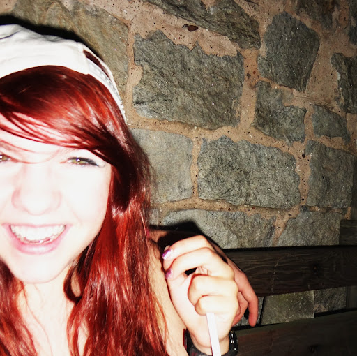 Sarah Read Photo 19