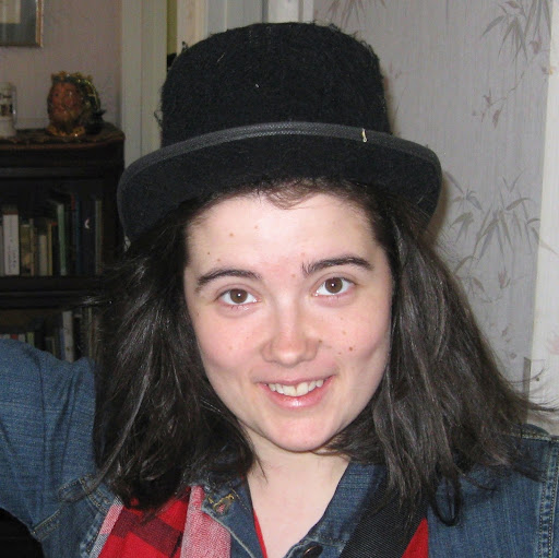 Katherine Thompson Photo 56