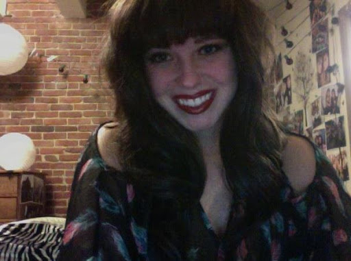 Alicia Lyons Photo 21