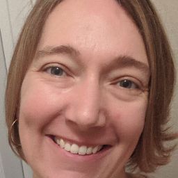 Amanda Snyder Photo 10