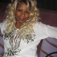 Stephany Robinson Photo 34