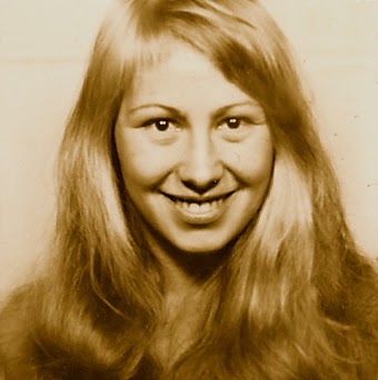 Anne Richter Photo 27