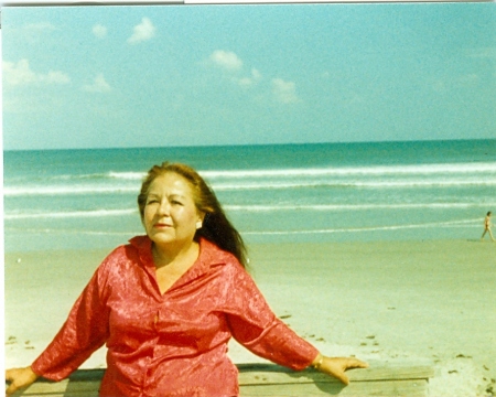 Catherine Diaz Photo 34