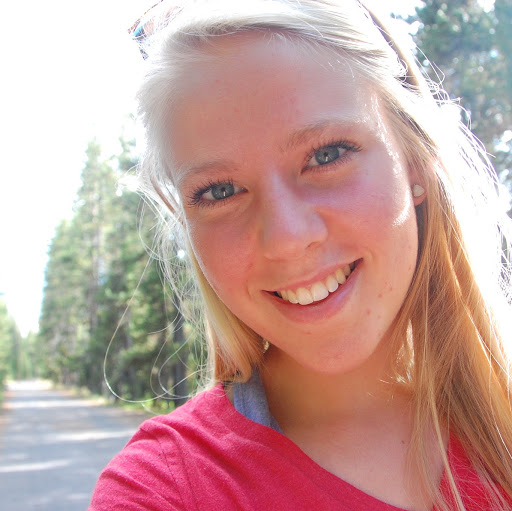 Sarah Pierce Photo 29