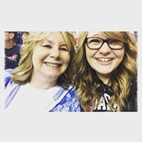 Laurie Warren Photo 28