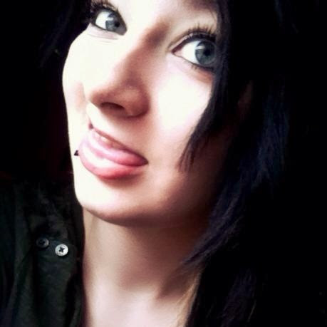Katelyn Elliott Photo 15