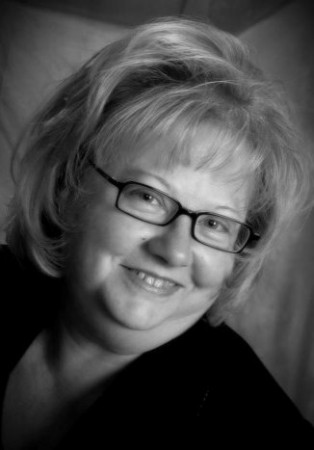 Connie Erwin Photo 14
