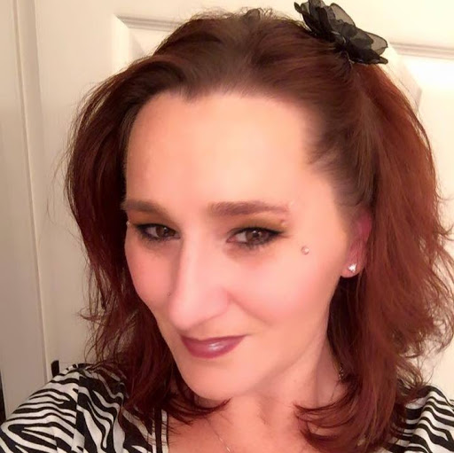 Michelle Watts Photo 12