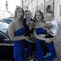 Julia Mayer Photo 11