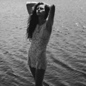 Elisabeth Ryan Photo 5