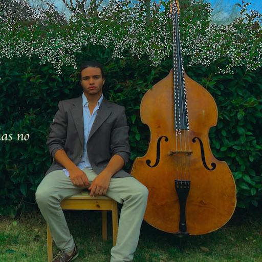 Julian Hodges Photo 3