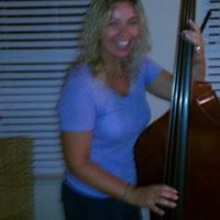 Julie Randall Photo 5