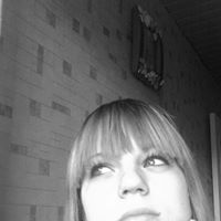 Kristie Alexander Photo 7