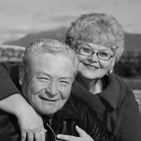 Sandy Chisholm Photo 25