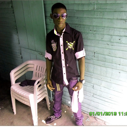 Freddy Arias Photo 31