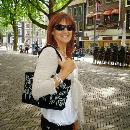 Ruth Goodwin Photo 39